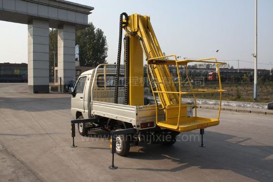 點擊查看詳細信息<br>標題：小型電動高空作業(yè)車 閱讀次數(shù)：3065
