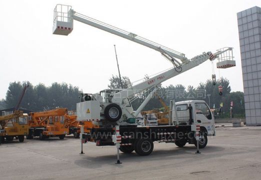 點擊查看詳細信息<br>標題：高空作業(yè)車 閱讀次數(shù)：3533