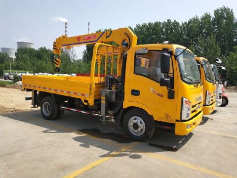 點(diǎn)擊查看詳細(xì)信息<br>標(biāo)題：3.2噸唐駿隨車吊 閱讀次數(shù)：1168