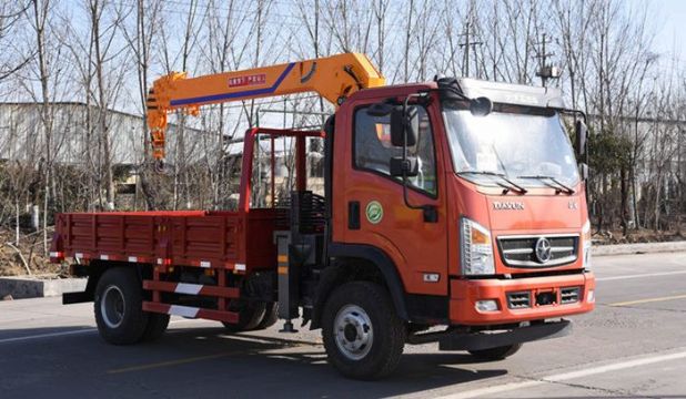 點(diǎn)擊查看詳細(xì)信息<br>標(biāo)題：3.2噸大運(yùn)隨車(chē)吊 閱讀次數(shù)：1265
