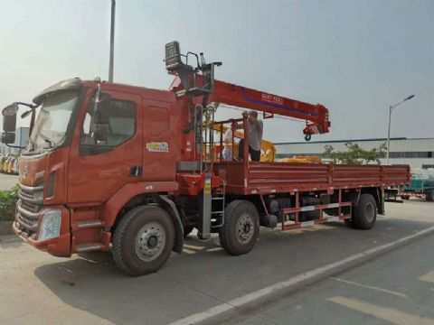 點(diǎn)擊查看詳細(xì)信息<br>標(biāo)題：柳汽前四后四隨車(chē)吊 閱讀次數(shù)：1236