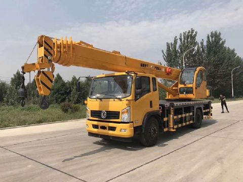 點擊查看詳細信息<br>標(biāo)題：16噸東風(fēng)汽車吊 閱讀次數(shù)：1303